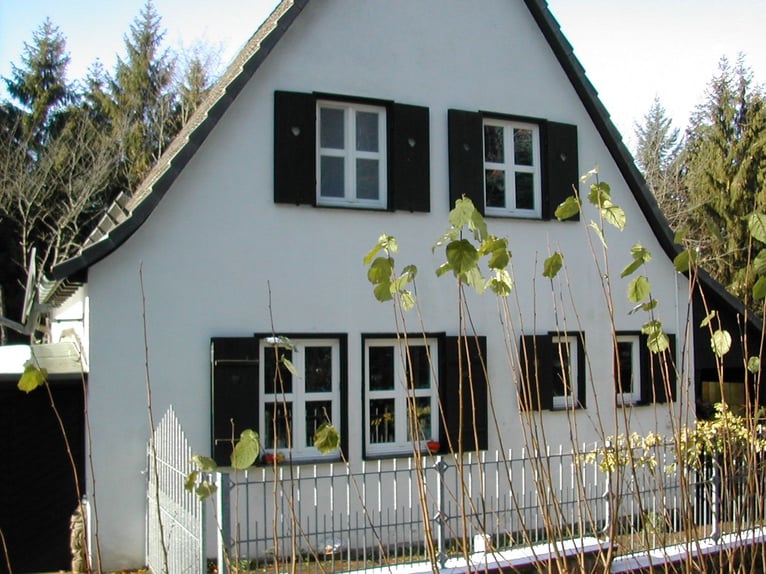Mała perełka w Odenwaldzie (dom z boksami i ujeżdżalnią)