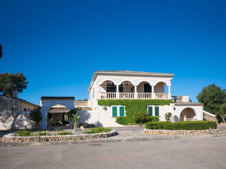Mallorca: Landhotel 37 Hektar Land, alte Stallungen und Möglichkeit zur Pferdehaltung