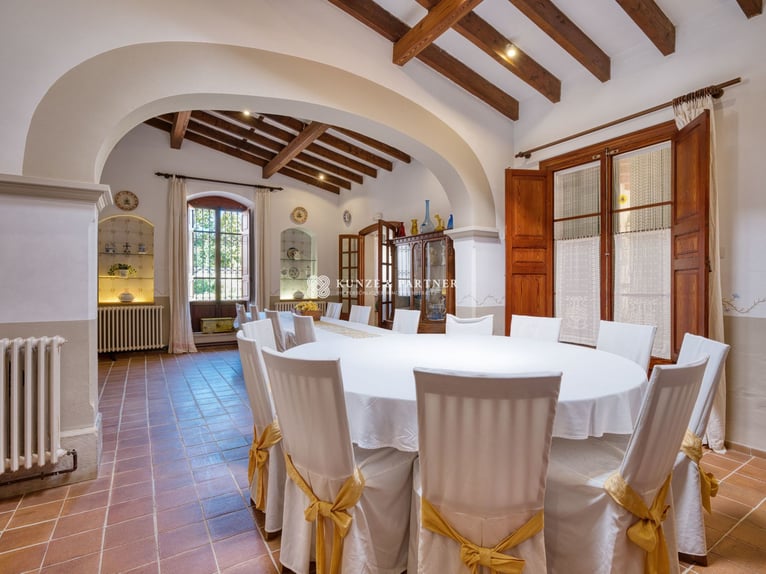 Mallorca: Landhotel 37 Hektar Land, alte Stallungen und Möglichkeit zur Pferdehaltung