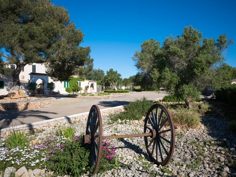 Mallorca: Landhotel 37 Hektar Land, alte Stallungen und Möglichkeit zur Pferdehaltung