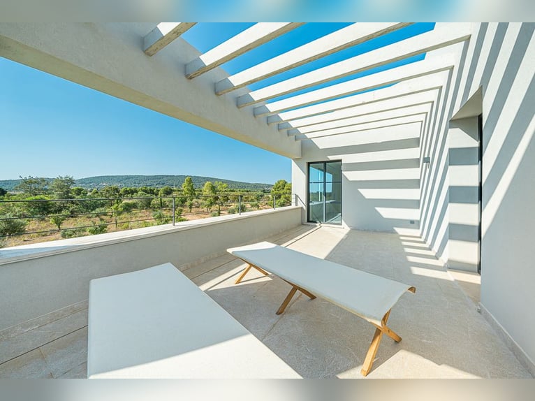 Mallorca: Neubau-Finca mit tollem Blick - Pferdehaltung möglich