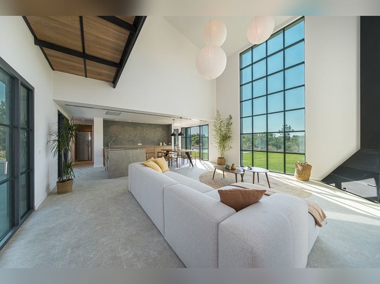 Mallorca: Neubau-Finca mit tollem Blick - Pferdehaltung möglich