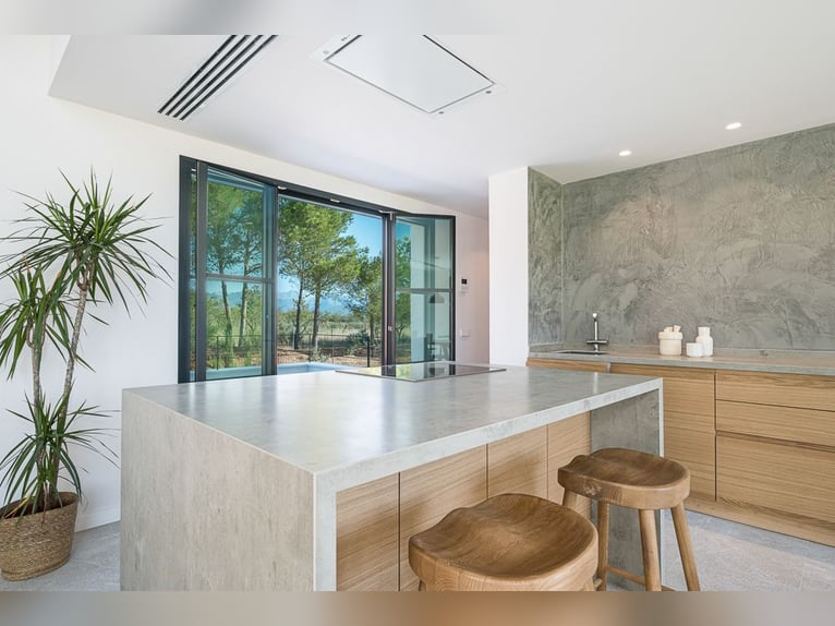 Mallorca: Neubau-Finca mit tollem Blick - Pferdehaltung möglich