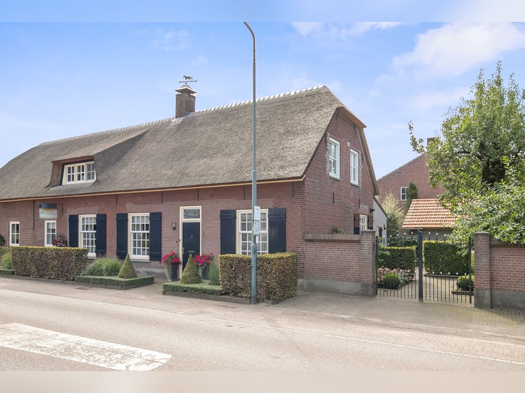 Oirschotseweg 26, Moergestel
