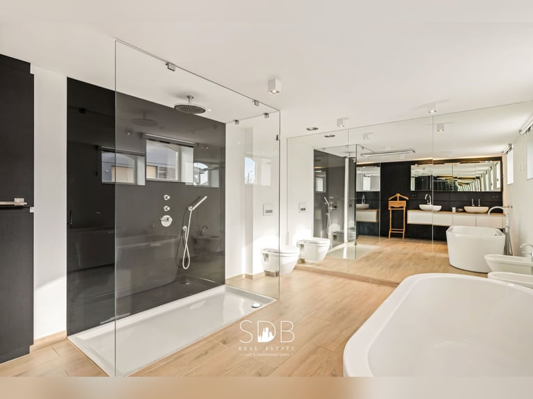 Prachtige villa in hoevestijl met bijgebouwen en graslanden op 89.070m² - 2811 Leest