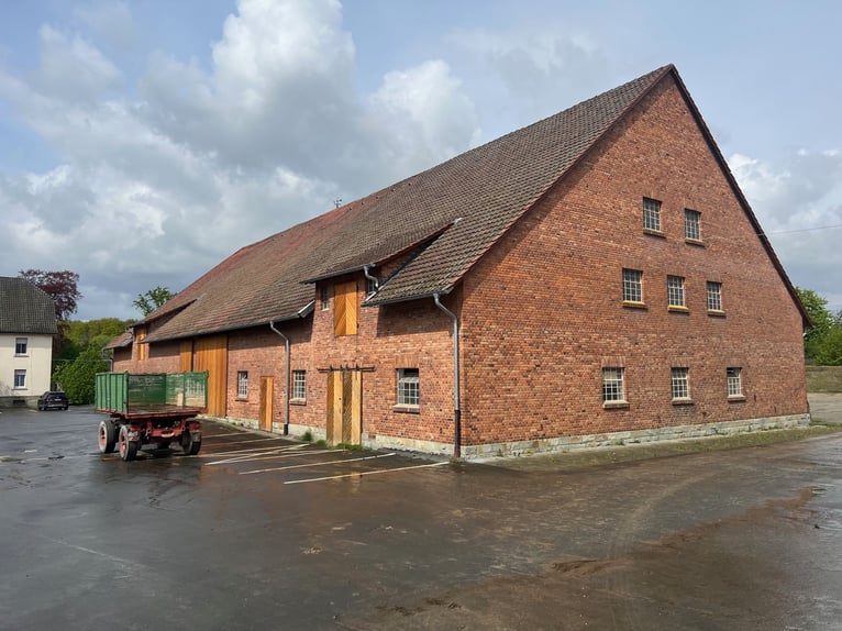 Resthof mit freistehendem Gutshaus Resthof mit freistehendem Gutshaus