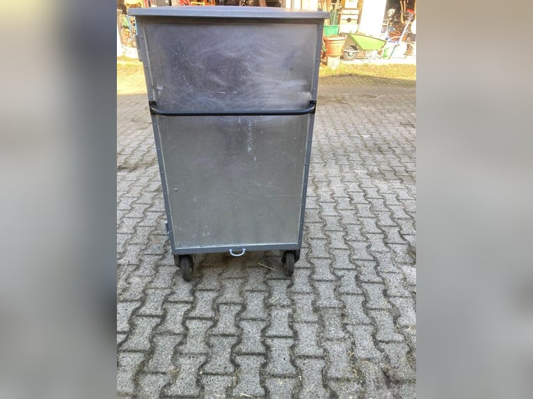 Przenośna szafa na siodła / szafa na turnieje, aluminiowa, do sportów jeździeckich, wózek na sprzęt 