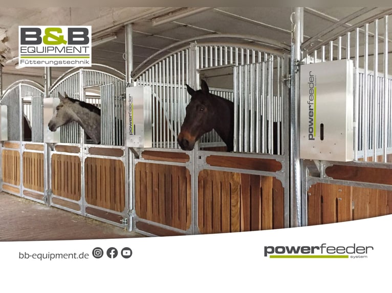 Nowy automatyczny dozownik paszy - system PowerFeeder