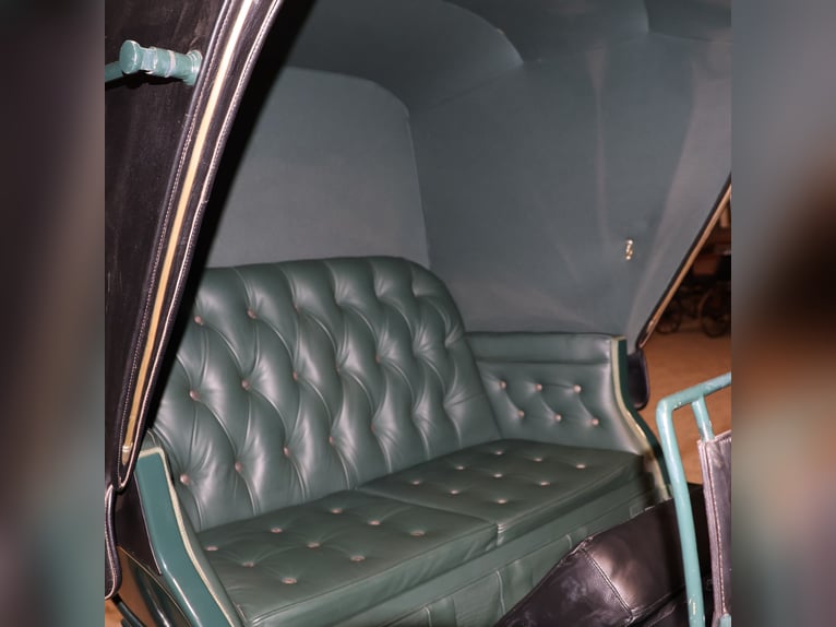 Eleganter Parkwagen Kutsche Baumann Lederpolsterung Zürich