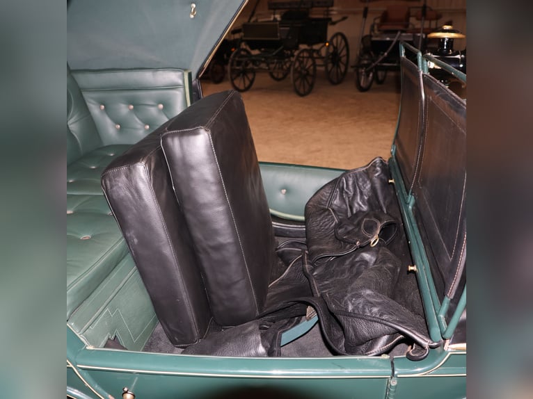 Eleganter Parkwagen Kutsche Baumann Lederpolsterung Zürich