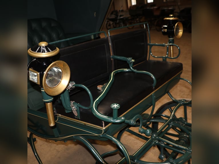 Eleganter Parkwagen Kutsche Baumann Lederpolsterung Zürich