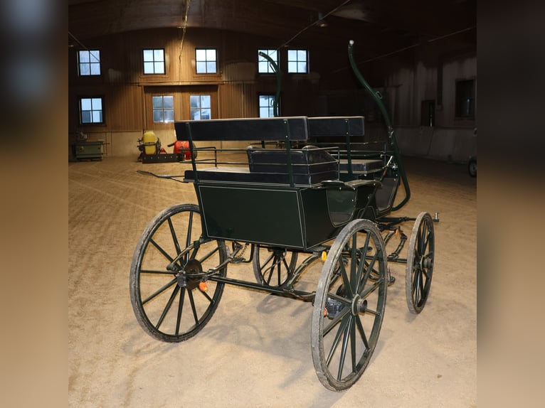 Kühnle Jagdwagen Ein/Zweispänner Scheibenbremsen Grün