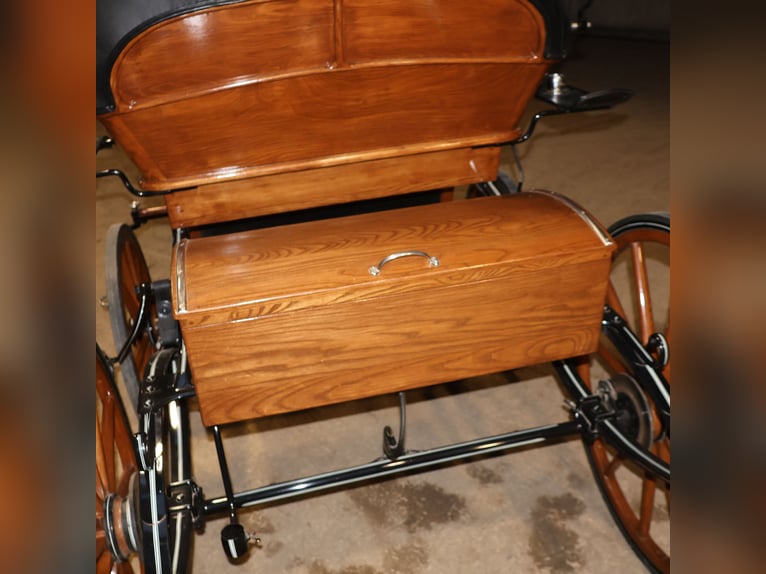 Leitert Doktorwagen Kutsche Scheibenbremsen Leder Holz