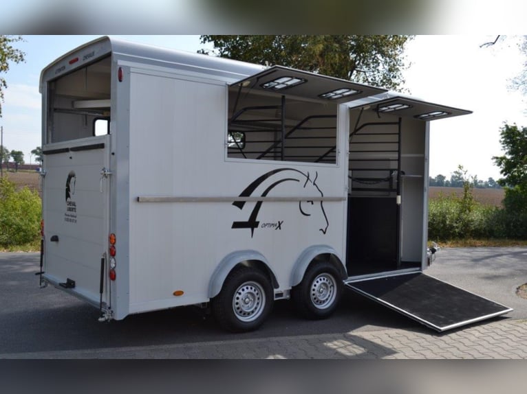 Caricatore Cheval Liberte Optimax / Maxi 4, per 4 cavalli, completo di accessori, in alluminio