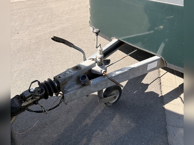 Carrozzeria Equi-Trek Space-Treka L, trailer per cavalli con accesso laterale