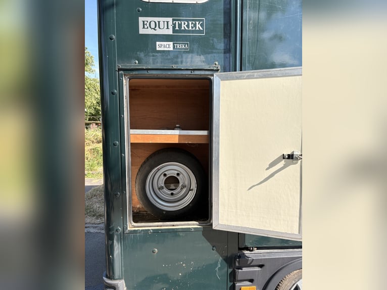 Carrozzeria Equi-Trek Space-Treka L, trailer per cavalli con accesso laterale