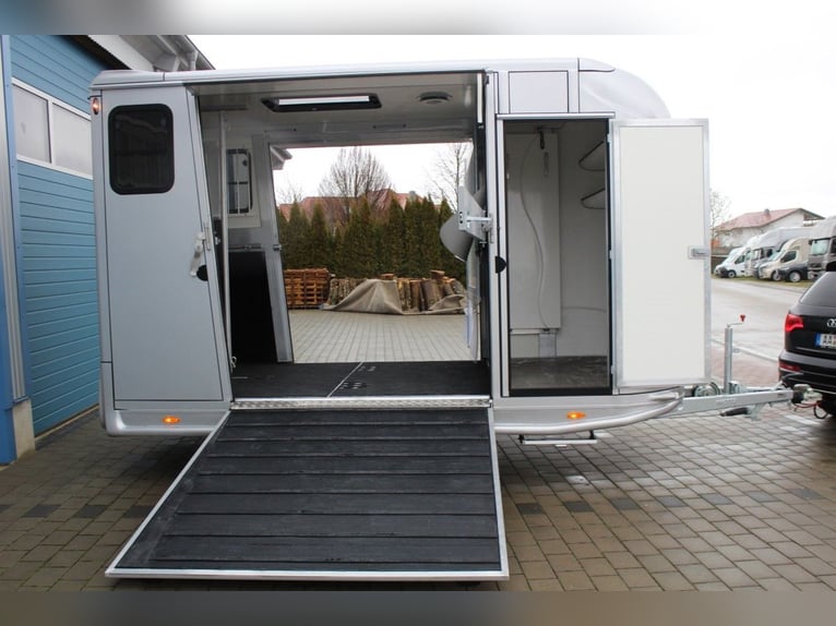 Trailer per cavalli con 2 rampe, modello nuovo, trasportatore per stalloni e cavalli, camion special