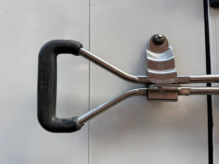 Carrello per 4 cavalli con area sociale