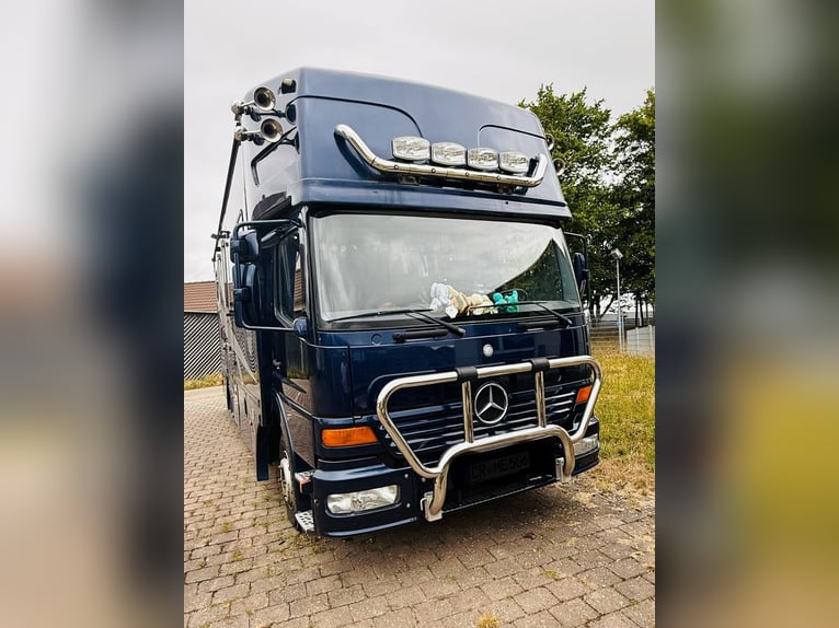 Camion per trasporto cavalli / roulotte - Mercedes Atego - per 3 cavalli