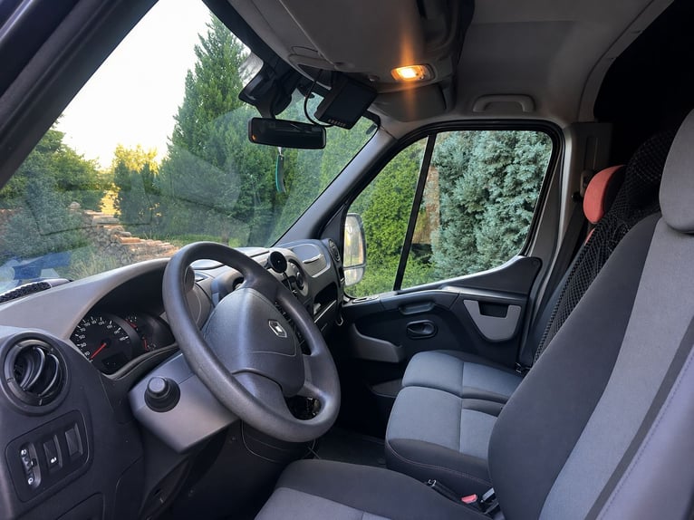Furgone Renault Master confortevole