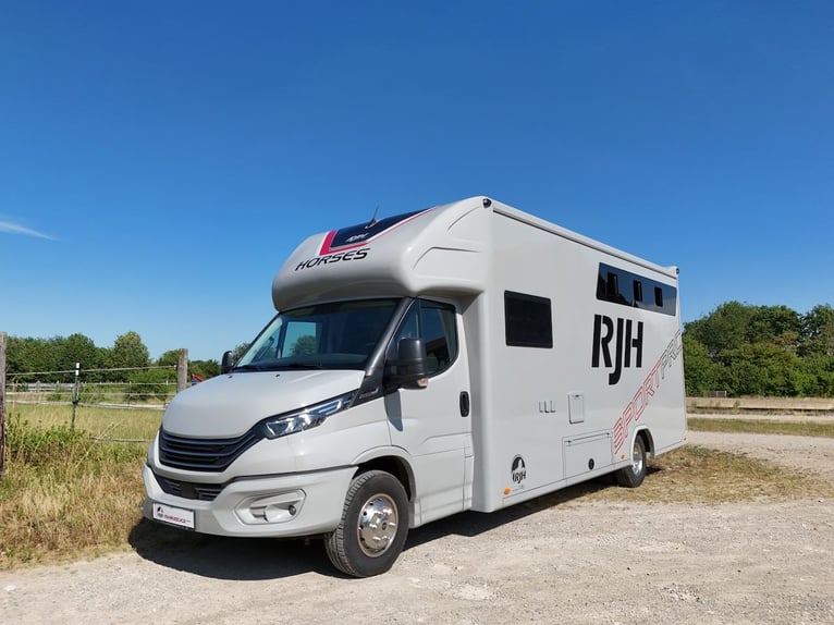 IVECO Daily RJH Sport Pro H3 Pferdetransporter Wohnkabine LKW TOP NEUWERTIG