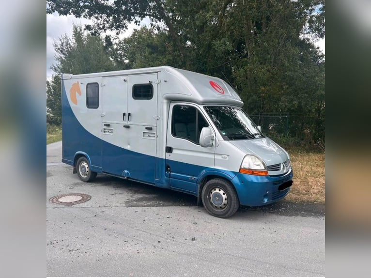 Renault Master II - Stallion Prospectus