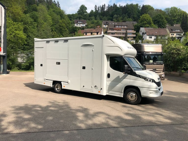 RJH IVECO Daily 2-Pferdetransporter Wohnung Dusche WC LKW TOP Automatik