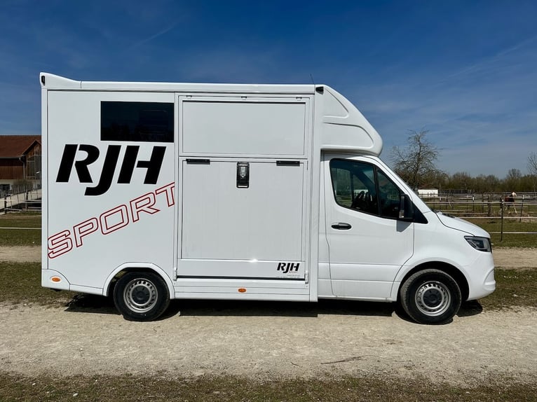Mercedes-Benz 419 Sprinter 2-Box Stall Transporter RJH Sport 3,5 t camion