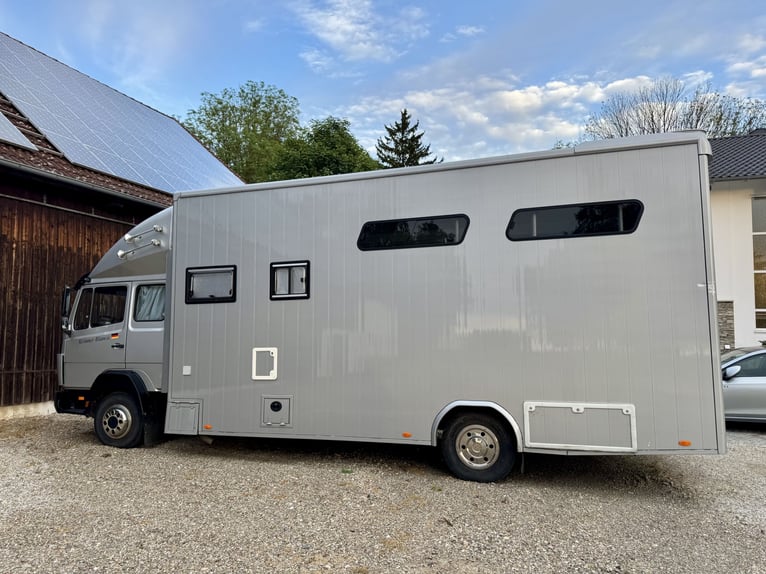 Mercedes-Benz 817 Trasporto cavalli – per 4 cavalli – con alloggio abitabile