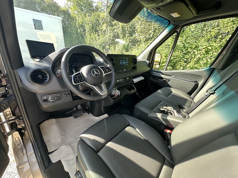 Mercedes-Benz Sprinter 419 CDI RJH Sport 2-Pferdetransporter LKW - neuwertiger Vorführer