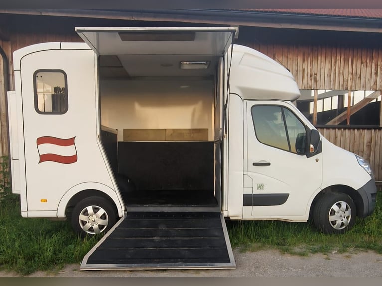 PARAGAN Equistar (Renault Master)