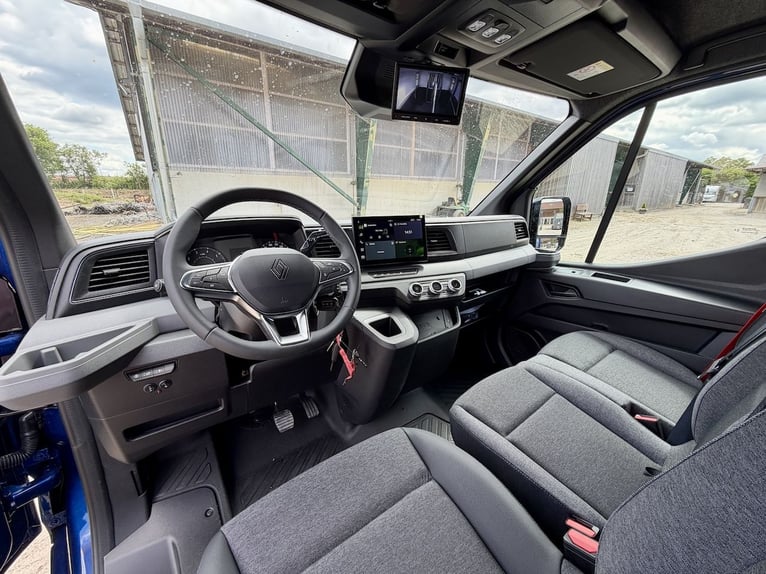 Renault Master RJH Sport trasportatore per 2 cavalli – nuovo modello con cambio automatico – disponi