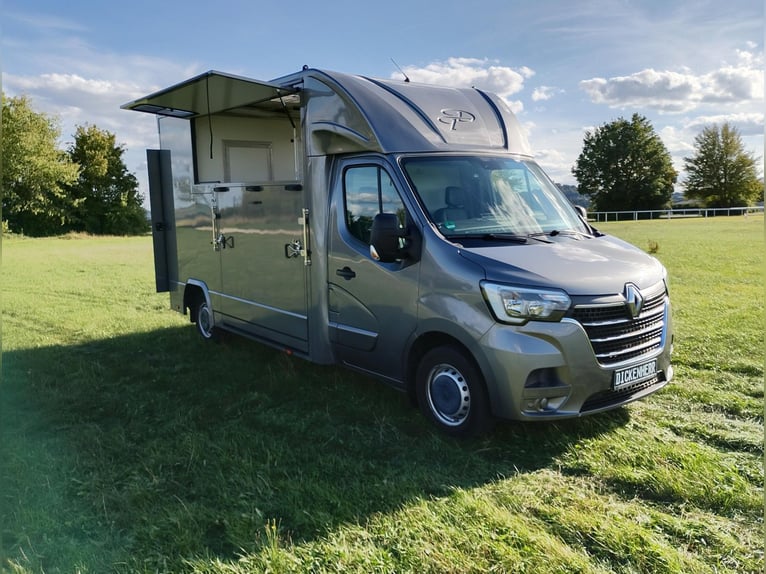 Trasporto cavalli Renault con soli 20.800 km, clima, cruise control, navigatore, Euro 6, trasporto b
