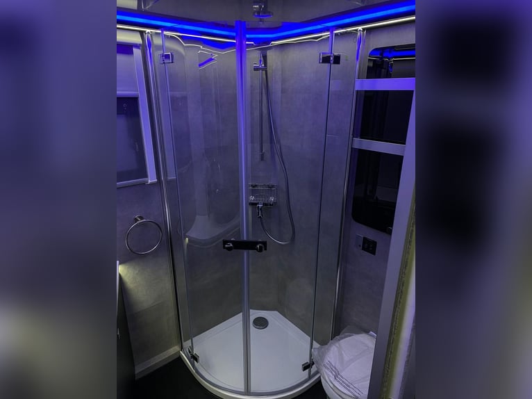 MB Actros con struttura JL