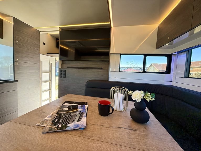 Mercedes-Benz Actros 2545 RJH Exclusive H6 camion trasporto cavalli nuovo e disponibile immediatamen