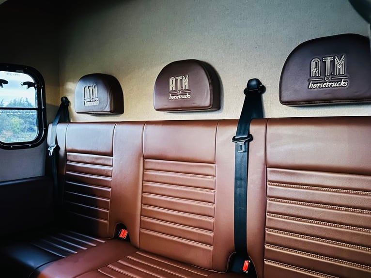 Renault Master ATM Haras – Trasportatore di cavalli PREMIUM
