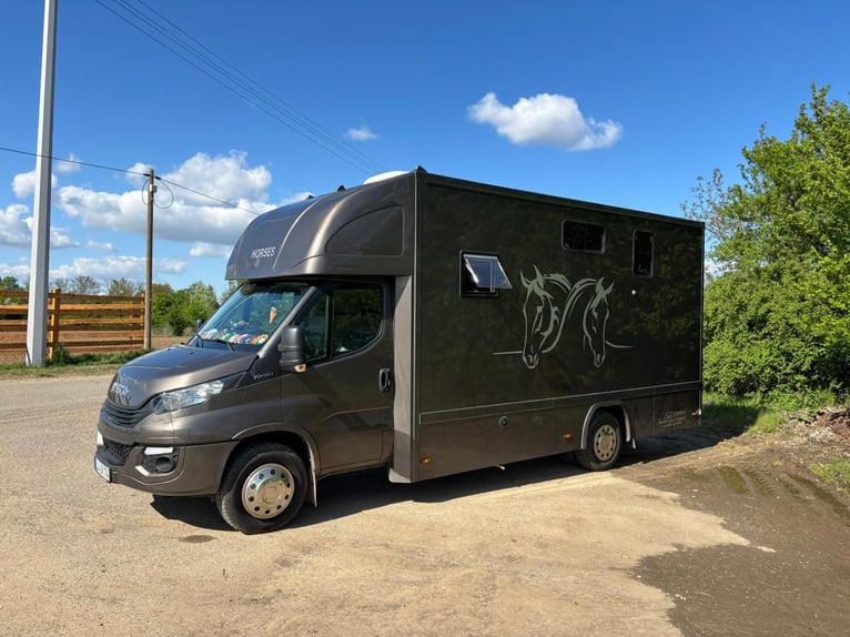 Trasporto cavalli Iveco Daily | Camion per equini | senza pedaggio | nuovo TÜV