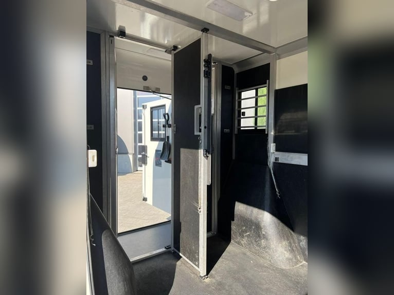 Renault STX disponibile immediatamente! Cambio automatico