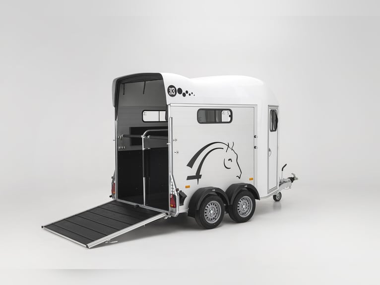 Trailer per cavalli Cheval Liberté Gold a 3 posti per due cavalli con sospensione Pullman 2