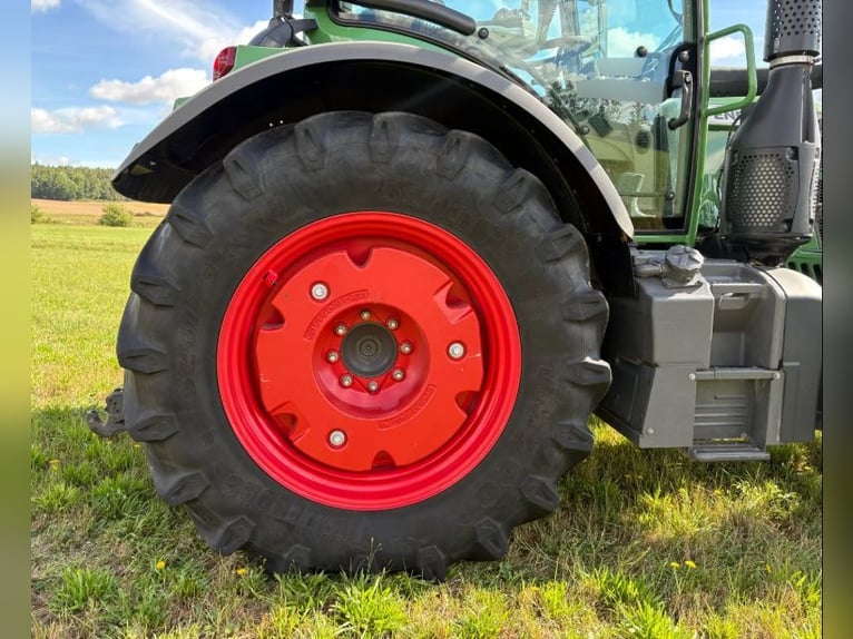 FENDT landwirtschaftliche Maschine 