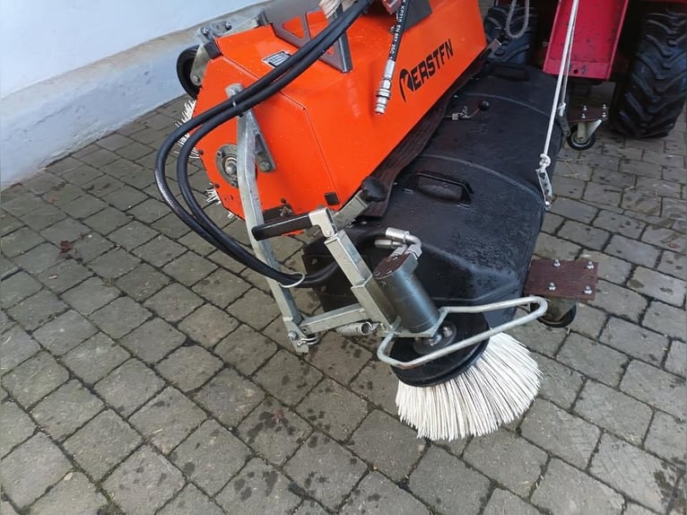 Kubota GR1600 trattore da giardino diesel con spazzatrice Kersten