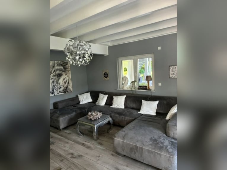Affascinante proprietà equestre con una casa di 210 m² residenziali