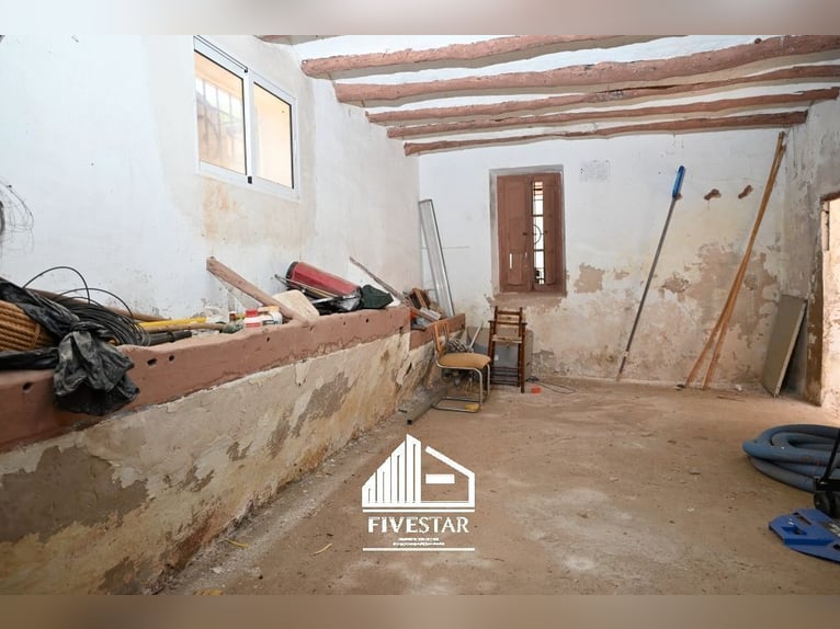 Affascinante proprietà rustica ideale per gli amanti, perfetta per l'allevamento di cavalli