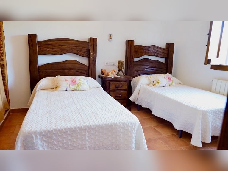 Casa di campagna completamente attrezzata con piscina