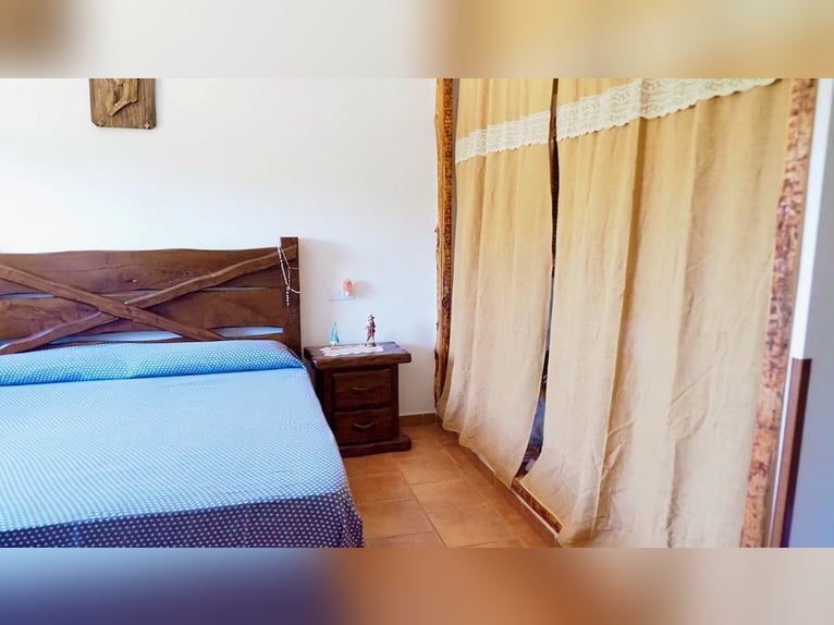 Casa di campagna completamente attrezzata con piscina