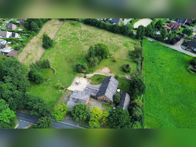 Hofensemble mit ausgebauter Tenne und 1,6ha Land direkt am Haus! Genehmigte Pferdehaltung!