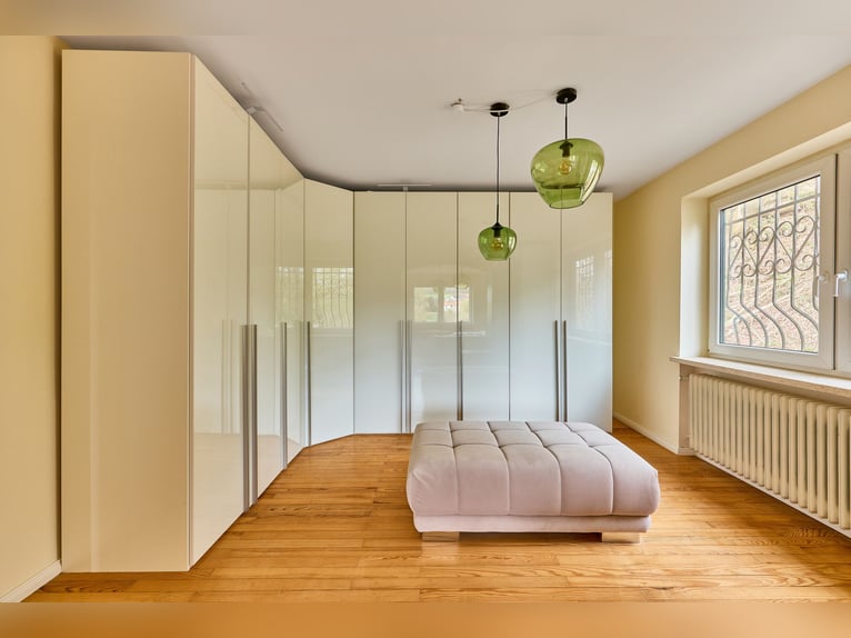 Immobiliare equina in Saarland in vendita – Maneggio in un paesaggio pittoresco con una moderna scud