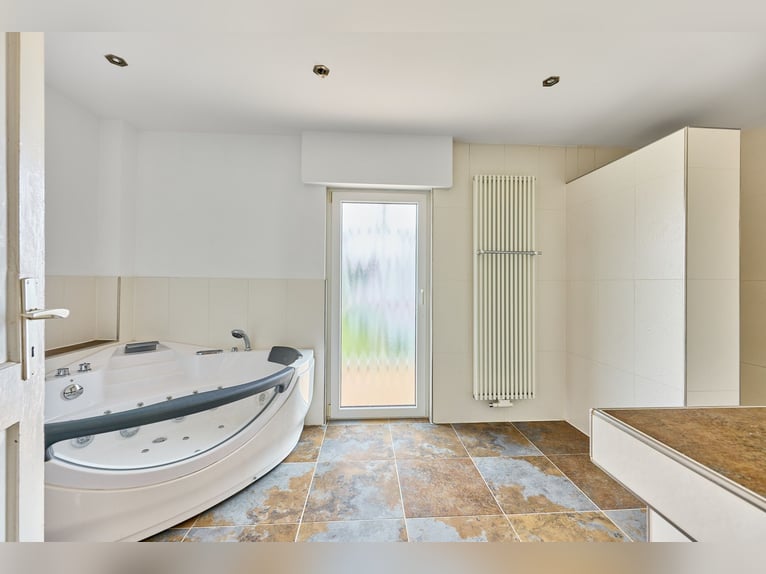 *reserviert* Pferdeimmobilie in Hessen – charmantes Fachwerkensemble mit Reithalle in Groß-Bieberau!