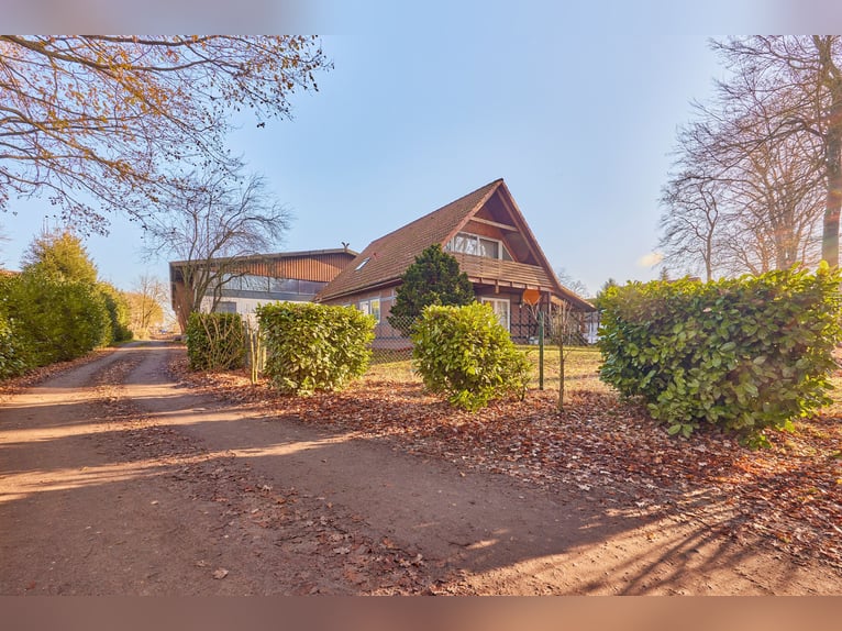 *RESERVIERT* Reitanlage in Niedersachsen (Landkreis Uelzen) mit Wohn- und Gästehaus zu verkaufen!