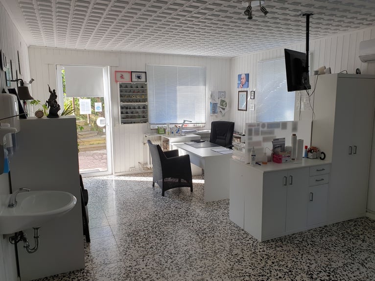 Struttura equestre nel Harz a Bad Sachsa – Grande azienda agricola con maneggio coperto in posizione